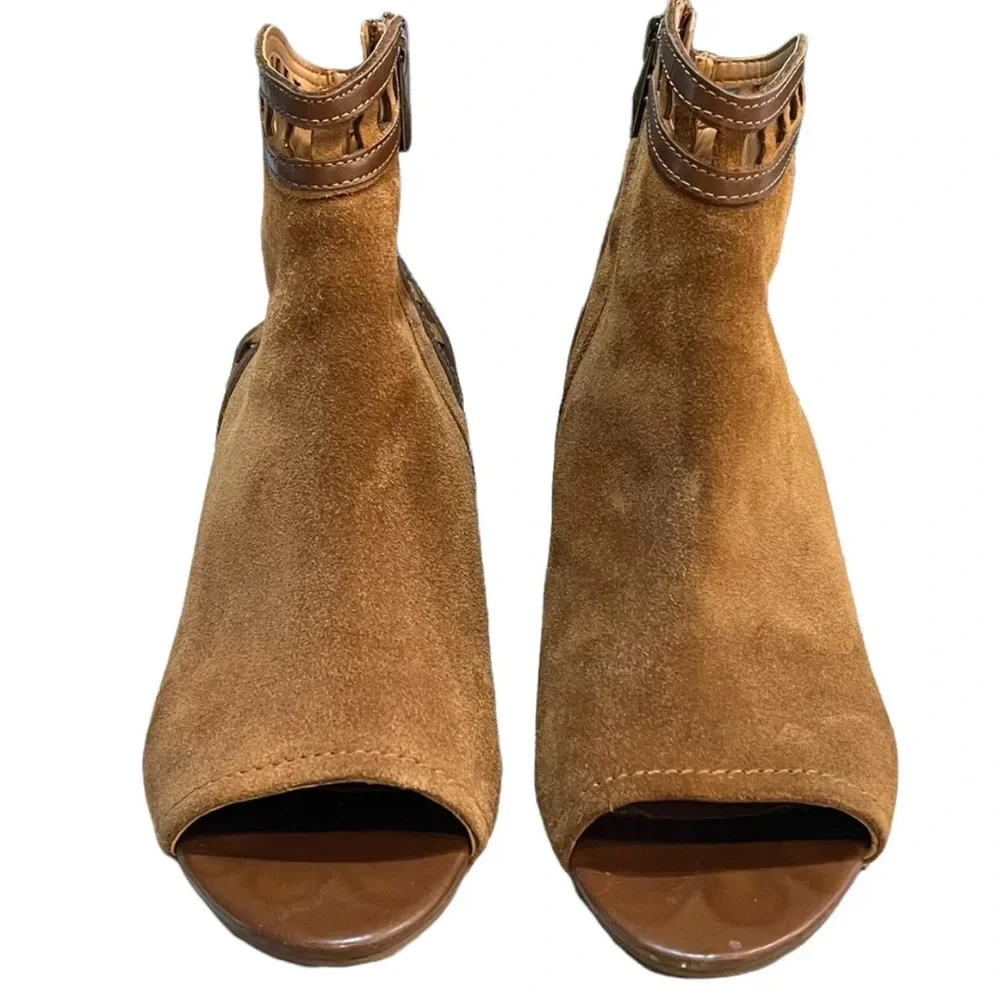 Franco Sarto 9.5 Greenwich Cognac Heeled Ankle Boots Booties Open Back Peep Toe - Picture 6 of 12